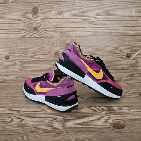 Nike Waffle One Sneakers - Picture 5 of 9